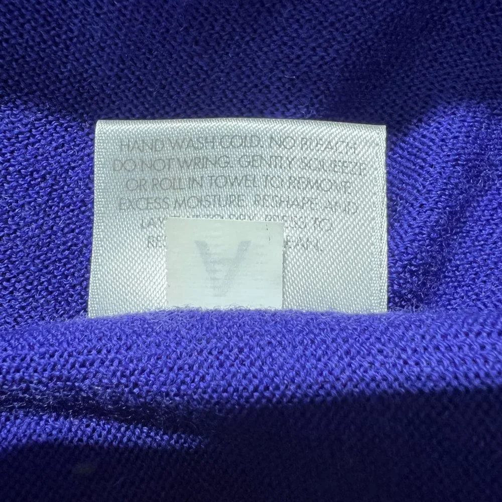 Eileen Fisher Sweater Womens Small Purple 100% Merino Wool Lightweight Knit Hole